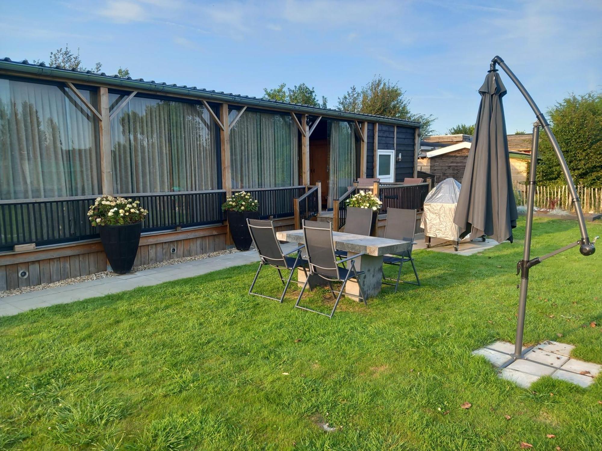 Glamping Aan De Thoolse Kust Hotel Poortvliet Exterior photo